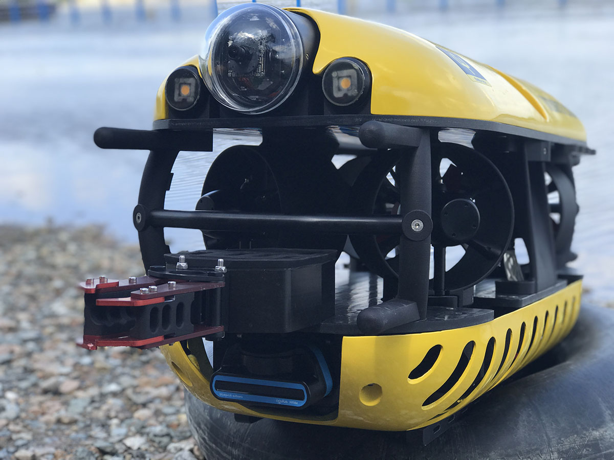 SeaClear’s ROV TORTUGA is known as ‘the cleaner’ robot. It collects the litter from the seafloor. @ SeaClear, 2021