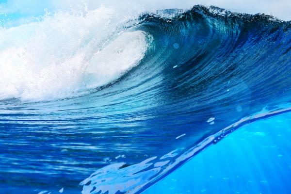 Tidal power has great potential for electricity generation. © Shutterstock/ Willyam Bradberry 