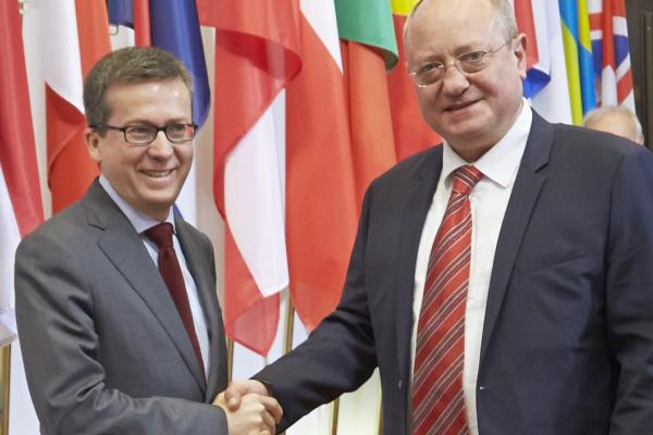Commissioner Carlos Moedas and Minister Todor Tanev launched the EU’s Policy Support Facility, designed to help governments reform their research and innovation policies. Image: EBS